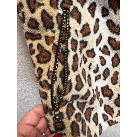 Lavon Petite Animal Print Vest  Medium - Picture 5 of 5